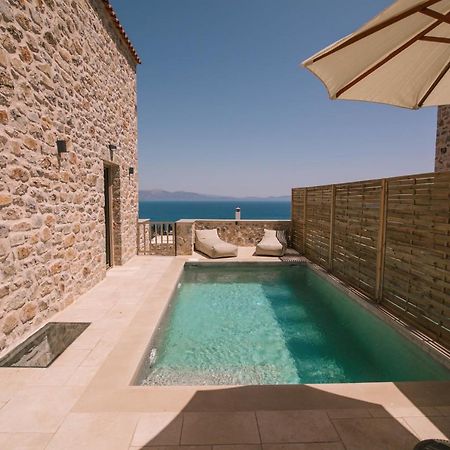Mani Luxury Suites And Studios In Gytheio With Private Pools Ngoại thất bức ảnh