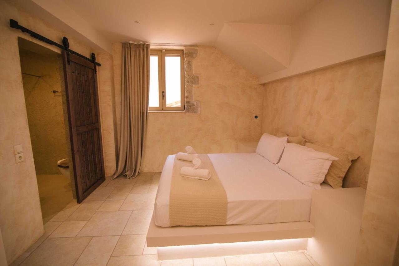 Mani Luxury Suites And Studios In Gytheio With Private Pools Ngoại thất bức ảnh