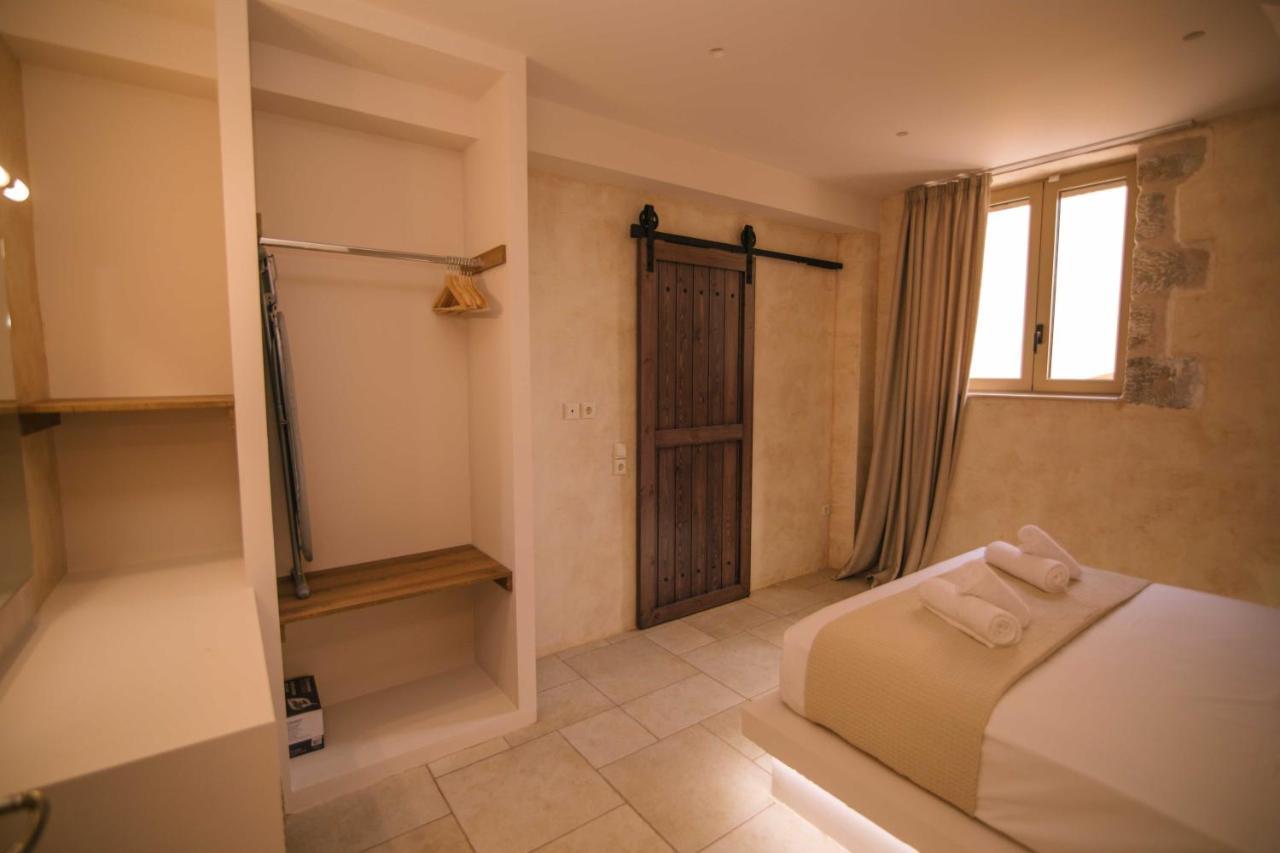 Mani Luxury Suites And Studios In Gytheio With Private Pools Ngoại thất bức ảnh