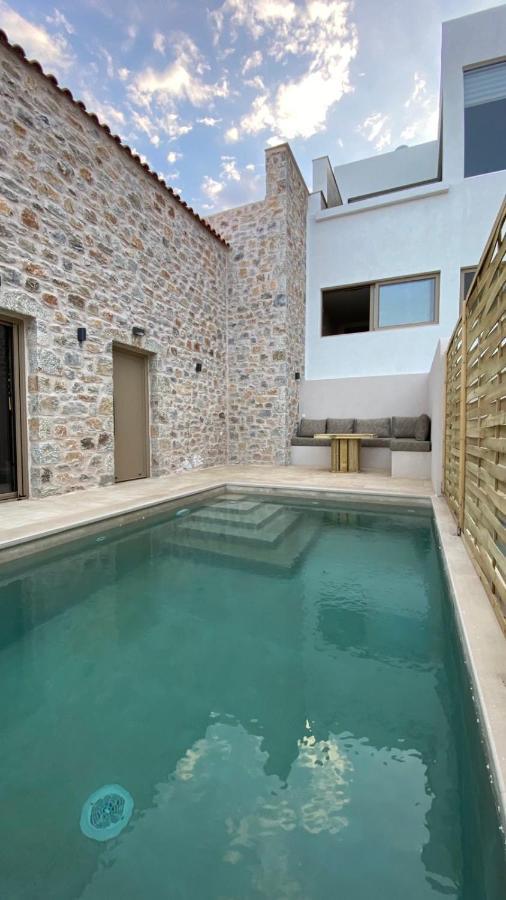 Mani Luxury Suites And Studios In Gytheio With Private Pools Ngoại thất bức ảnh